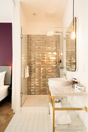 Imagen de la habitación del Hotel Schani Salon, Viena. Foto 15