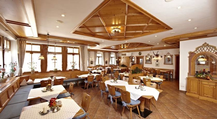 Imagen del bar/restaurante del Hotel Schatten. Foto 4