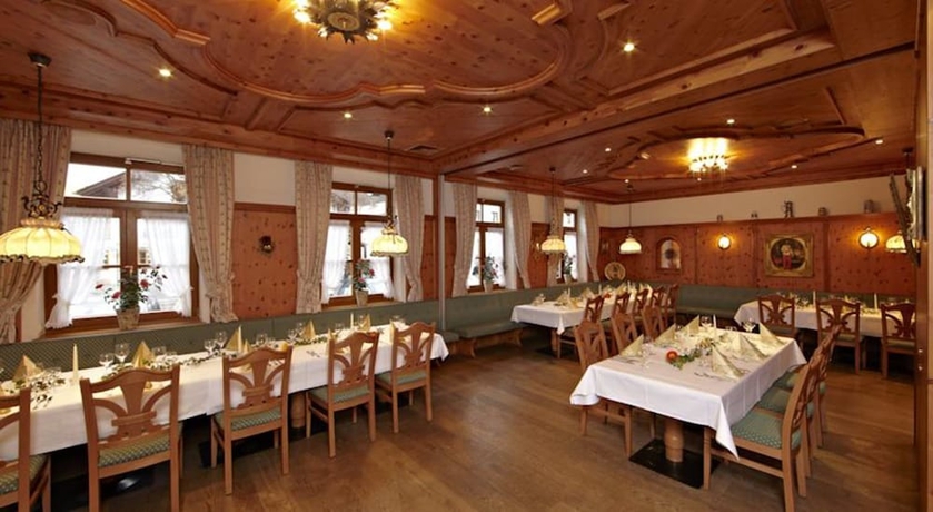 Imagen del bar/restaurante del Hotel Schatten. Foto 5