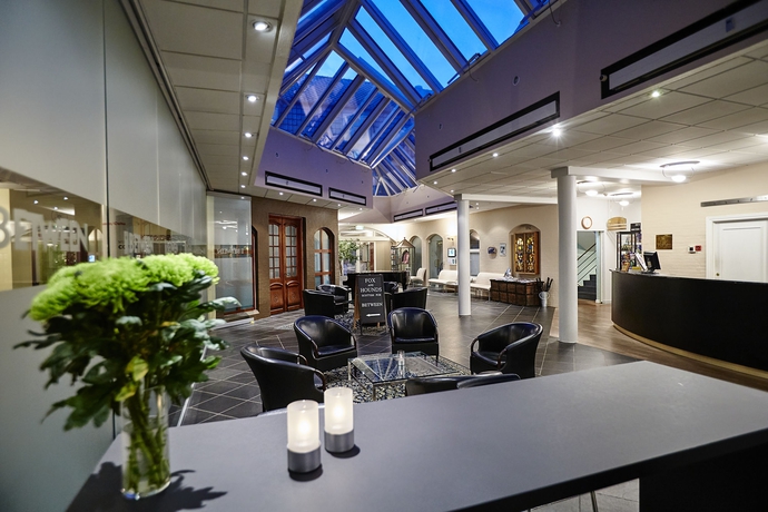 Imagen de los interiores del Hotel Schaumburg. Foto 16