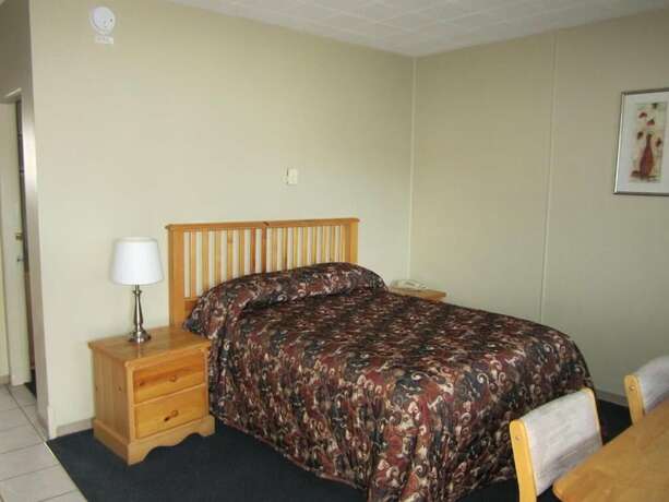 Imagen de la habitación del Hotel Schell Motel. Foto 20