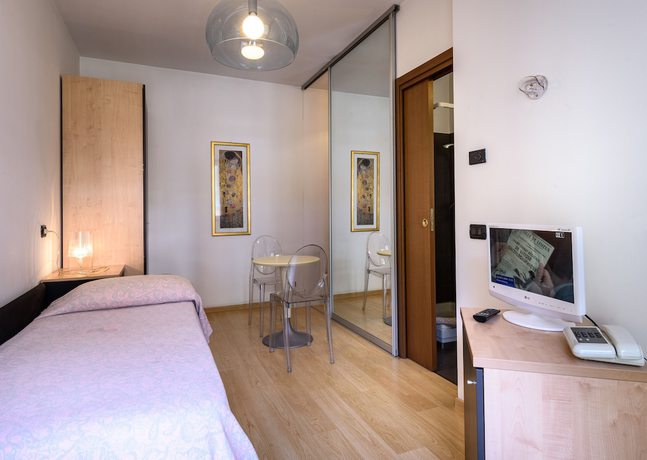 Imagen de la habitación del Hotel Schenatti. Foto 8