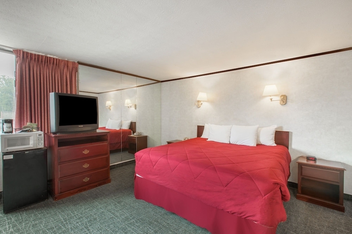 Imagen de la habitación del Hotel Schenectady Inn and Suites. Foto 6