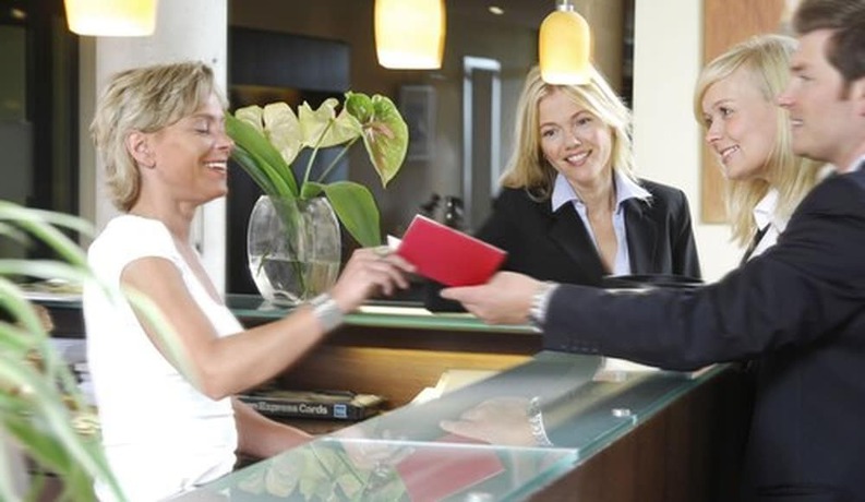 Imagen de los interiores del Hotel Schepers. Foto 17