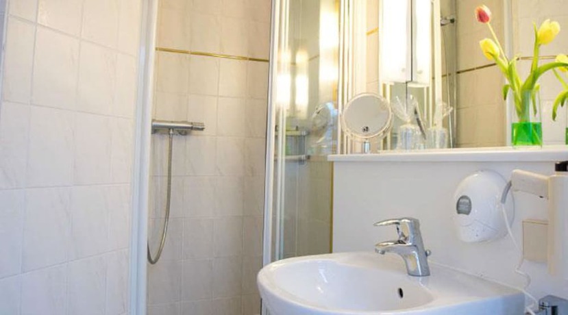 Imagen de la habitación del Hotel Schere. Foto 3