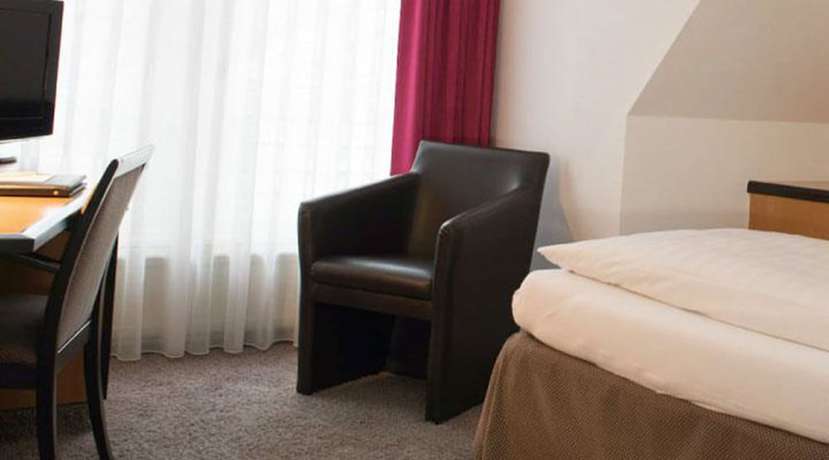 Imagen de la habitación del Hotel Schere. Foto 8