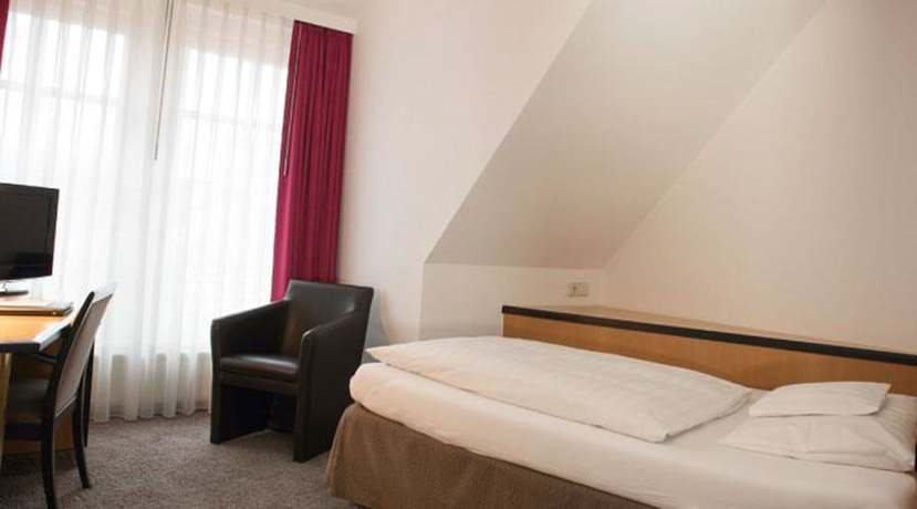 Imagen de la habitación del Hotel Schere. Foto 14