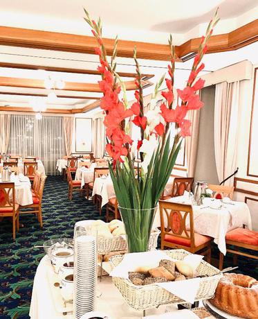 Imagen del bar/restaurante del Hotel Scherer. Foto 2