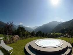 Imagen de los exteriores del Hotel Scherlin. Foto 3