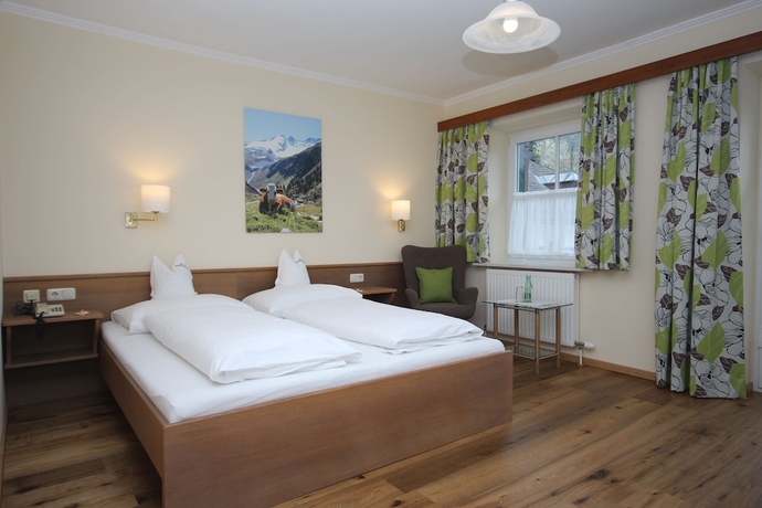 Imagen de la habitación del Hotel Schernthaner. Foto 13