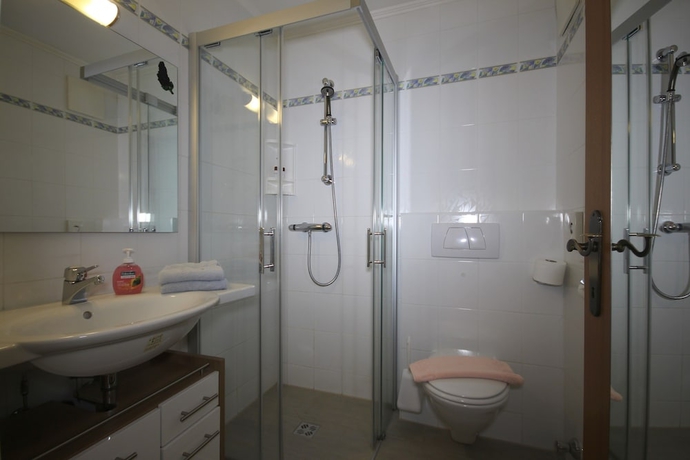 Imagen de la habitación del Hotel Schernthaner. Foto 14