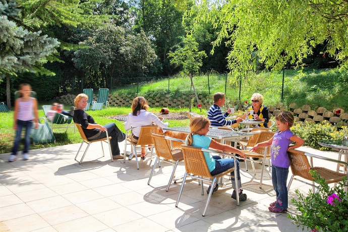 Imagen de los exteriores del Hotel Schild. Foto 14