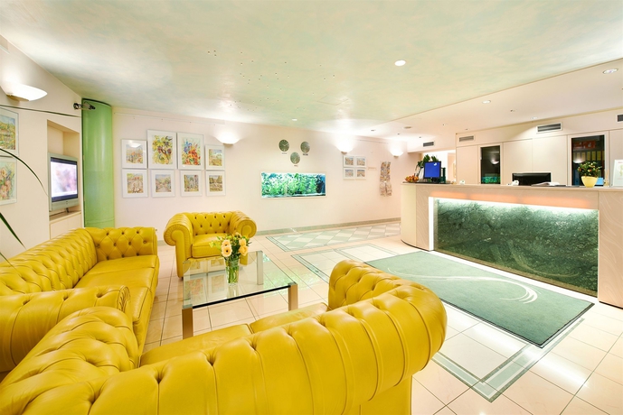 Imagen de los interiores del Hotel Schild. Foto 15