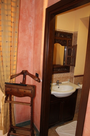 Imagen de la habitación del Hotel Schilizzi. Foto 4
