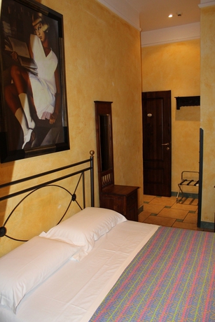 Imagen de la habitación del Hotel Schilizzi. Foto 6