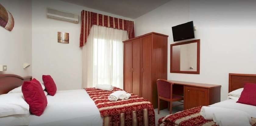Imagen de la habitación del Hotel Schiller, Cervia. Foto 15