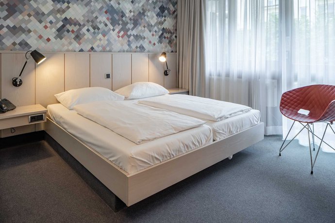 Imagen de la habitación del Hotel Schiller, Olching. Foto 4