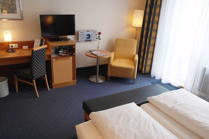 Imagen de la habitación del Hotel Schiller, Olching. Foto 6