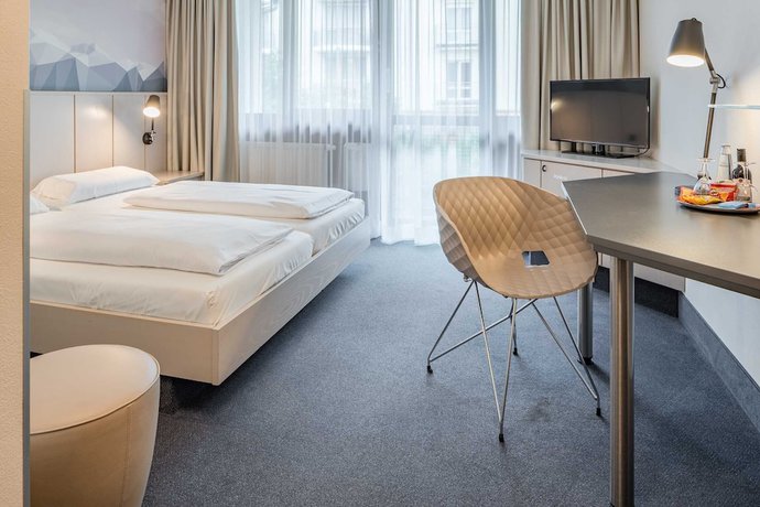 Imagen de la habitación del Hotel Schiller, Olching. Foto 7