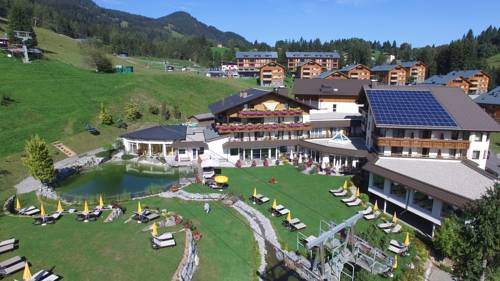 Imagen de la habitación del Hotel Schillerkopf Alpinresort. Foto 2