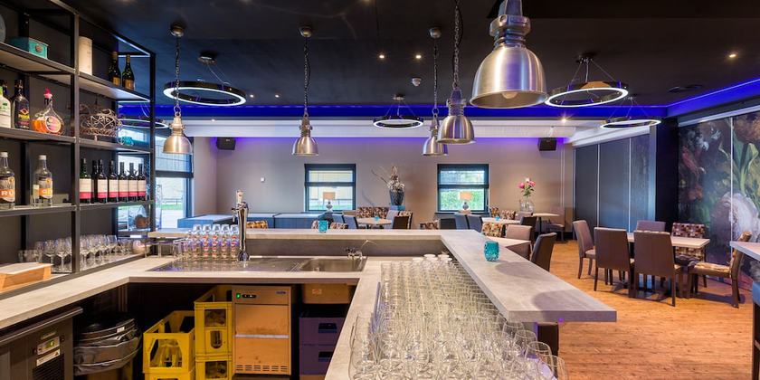 Imagen de los interiores del Hotel Schimmel. Foto 16