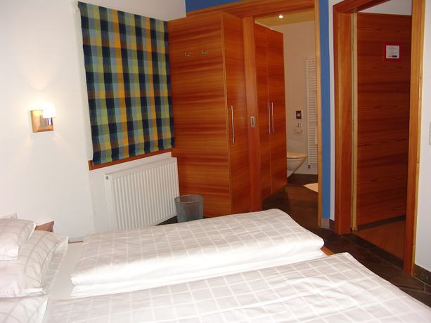 Imagen de la habitación del Hotel Schindler. Foto 12