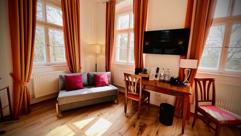 Imagen de la habitación del Hotel Schloss Burgellern. Foto 20