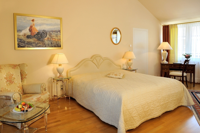 Imagen de la habitación del Hotel Schloss Durnstein. Foto 6