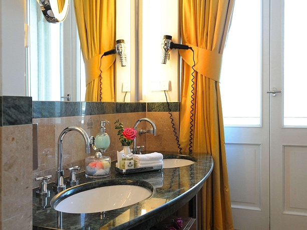 Imagen de la habitación del Hotel Schloss Eckberg. Foto 13