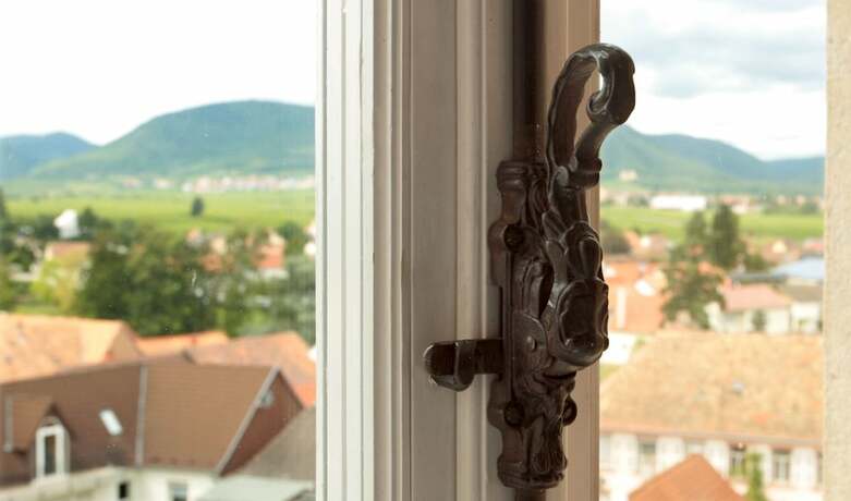 Imagen de la habitación del Hotel Schloss Edesheim. Foto 15