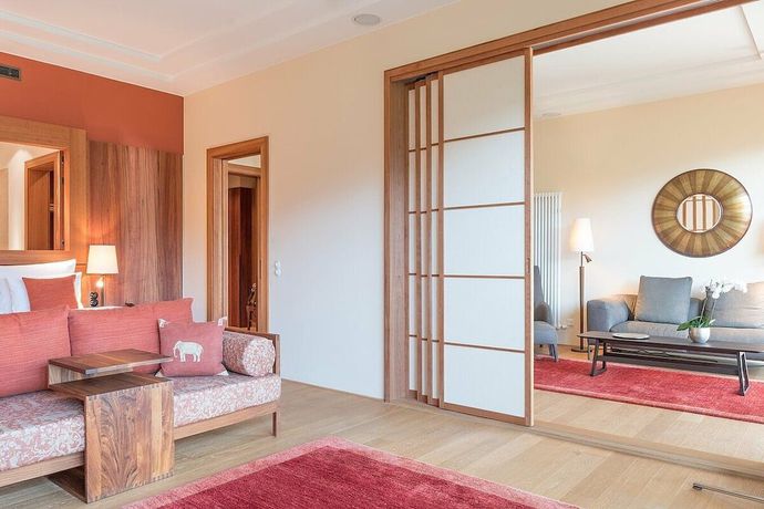 Imagen de la habitación del Hotel Schloss Elmau. Foto 5