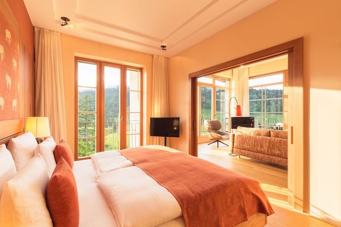 Imagen de la habitación del Hotel Schloss Elmau. Foto 6