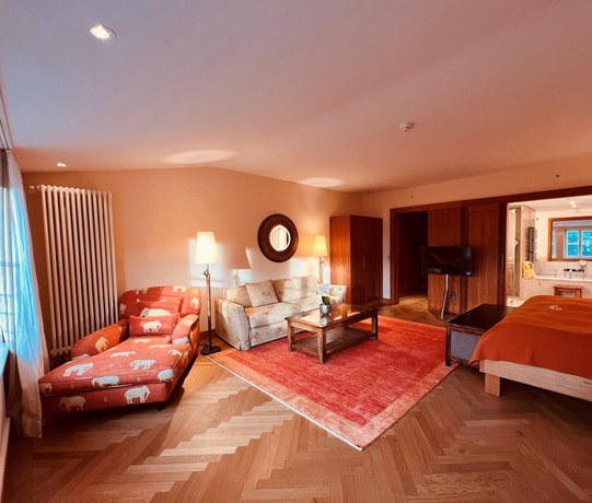 Imagen de la habitación del Hotel Schloss Elmau. Foto 7