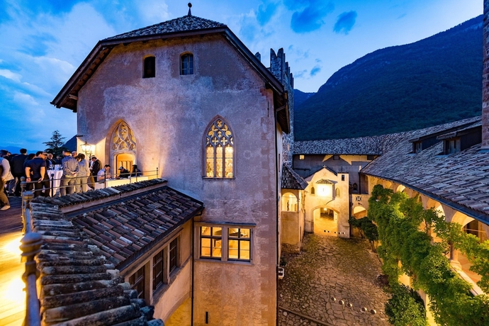 Imagen de la habitación del Hotel Schloss Freudenstein. Foto 16