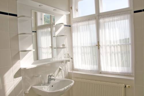 Imagen de la habitación del Hotel Schloss Gumpoldskirchen. Foto 3