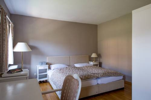 Imagen de la habitación del Hotel Schloss Heinsheim. Foto 3
