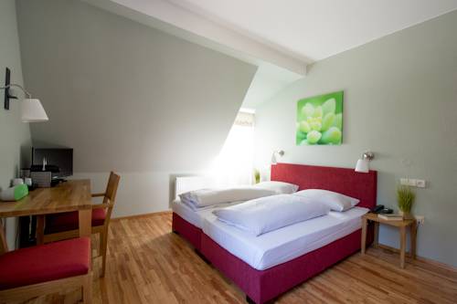 Imagen de la habitación del Hotel Schloss Heinsheim. Foto 10