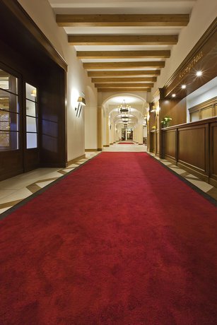 Imagen de los interiores del Hotel Schloss Hotel And Spa Pontresina. Foto 19