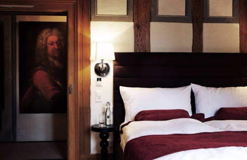 Imagen general del Hotel Schloss Huenigen. Foto 2