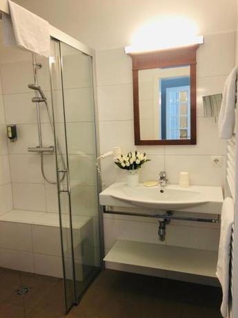 Imagen de la habitación del Hotel Schloss Kurhotel Strobl. Foto 5