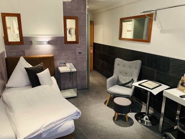 Imagen de la habitación del Hotel Schloss Landstuhl. Foto 17