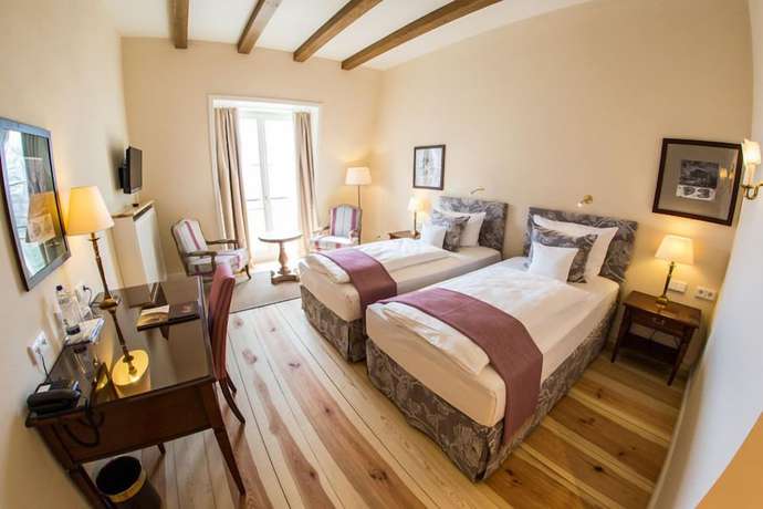 Imagen de la habitación del Hotel Schloss Leitheim. Foto 5