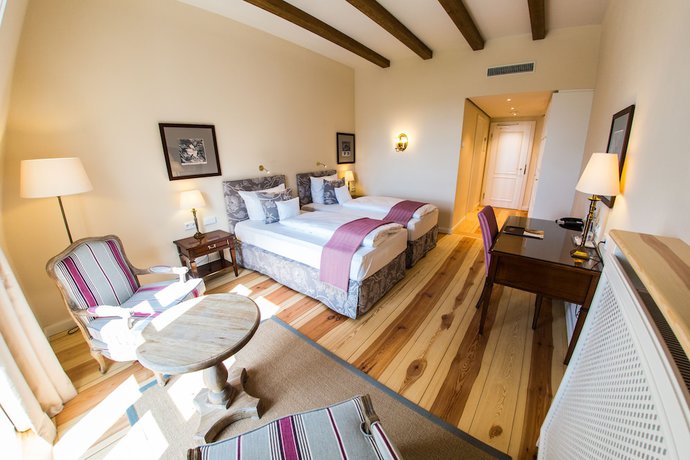 Imagen de la habitación del Hotel Schloss Leitheim. Foto 12