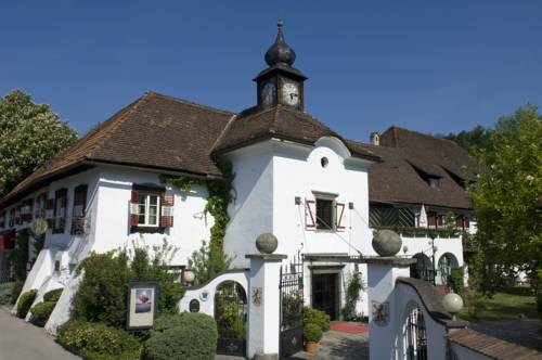 Imagen de la habitación del Hotel Schloss Leonstain. Foto 2