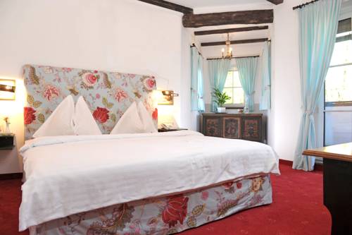 Imagen de la habitación del Hotel Schloss Leonstain. Foto 9