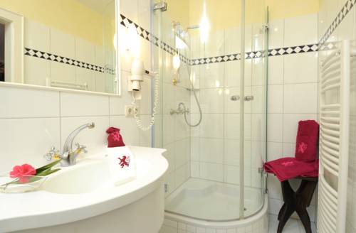 Imagen de la habitación del Hotel Schloss Leonstain. Foto 12