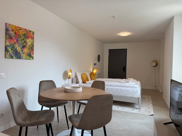Imagen de la habitación del Hotel Schloss Locarno. Foto 14