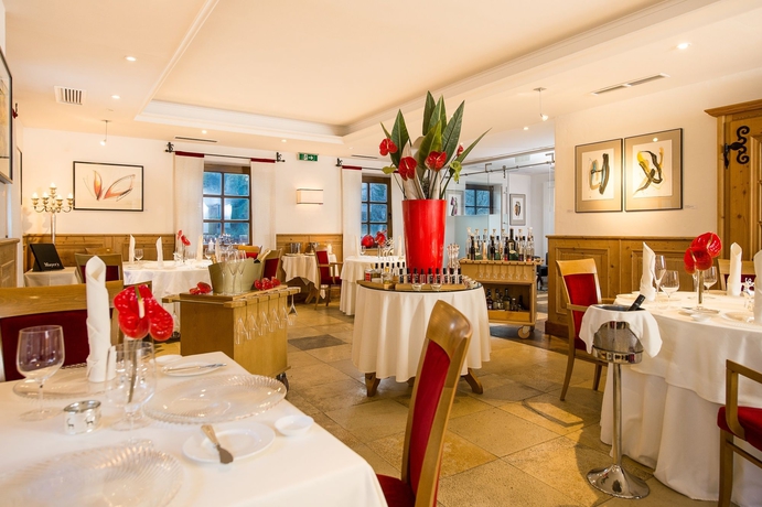 Imagen del bar/restaurante del Hotel Schloss Prielau. Foto 5