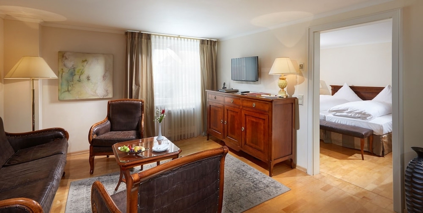 Imagen de la habitación del Hotel Schloss Reinach. Foto 10