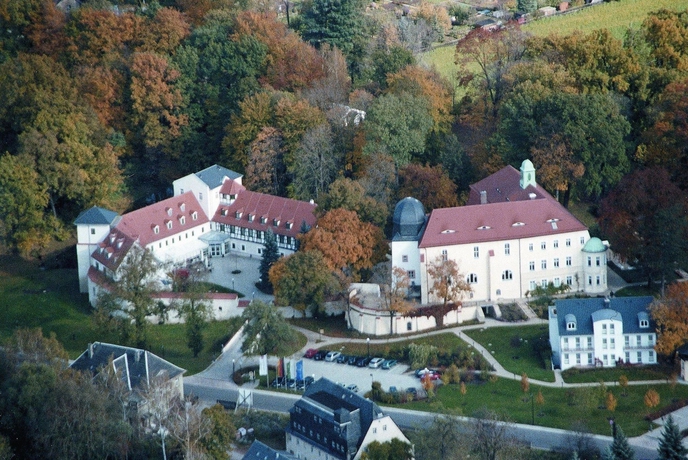 Imagen de los exteriores del Hotel Schloss Schweinsburg. Foto 11